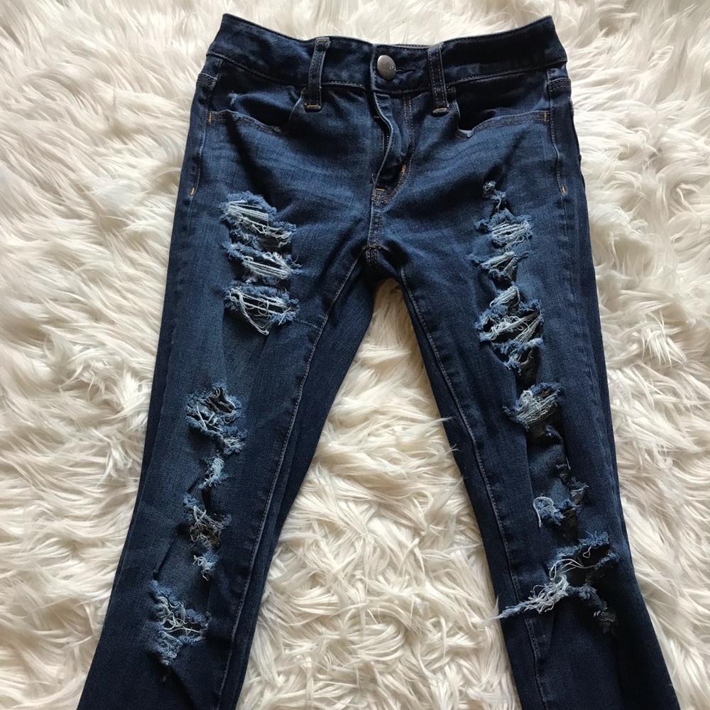00 AMERICAN EAGLE OUTFITTERS RIPPED JEGGINGS
